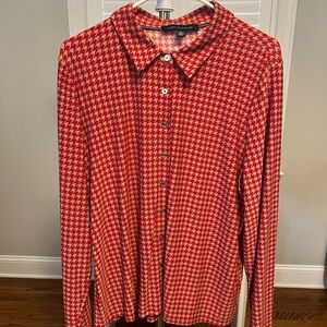 Tommy Hilfiger Women’s Red and Tan Houndstooth Shirt